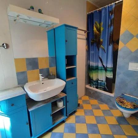 Am Tiefwarensee Apartment Waren (Mueritz)